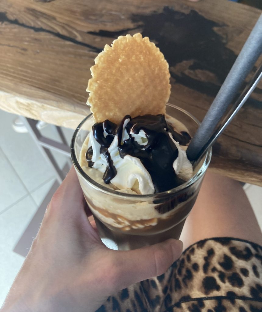 Eiscafé in Port d´Andratx Mallorca
